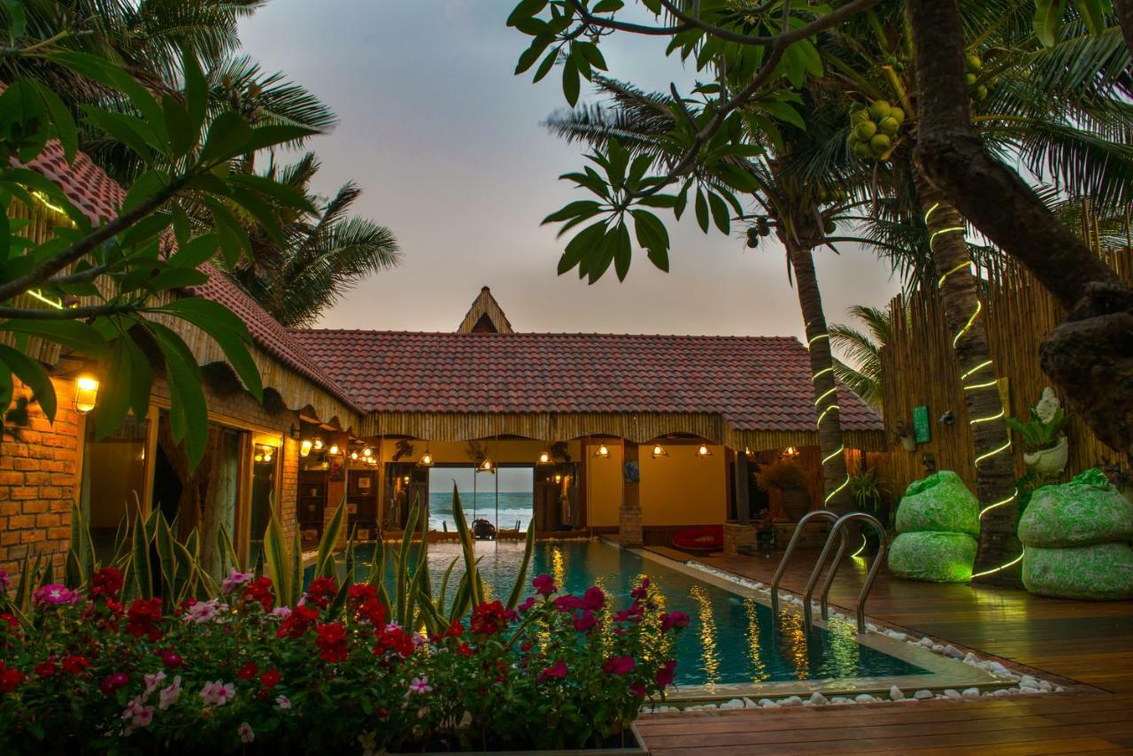 Veranda Beach Place Hotell Phan Thiet Exteriör bild